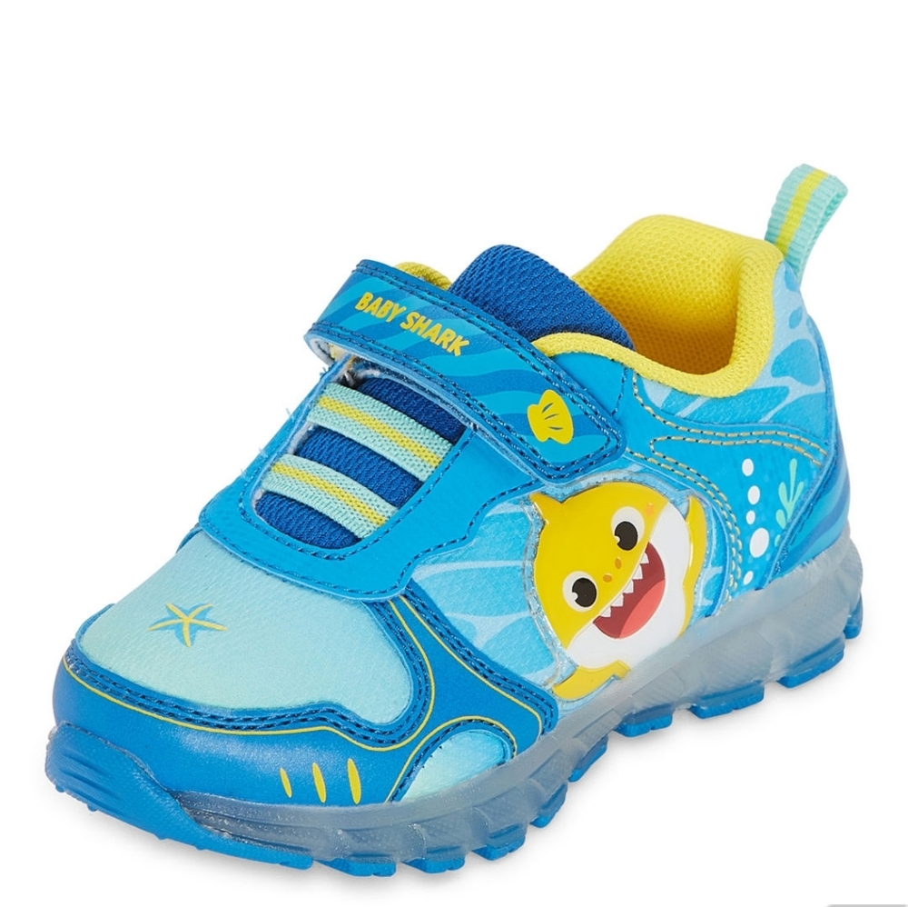 NWT LIGHT UP!! Baby Shark shoes Various sizes Unisex